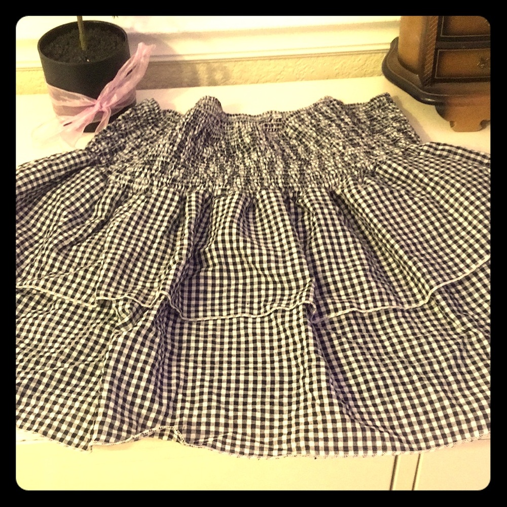 Ruffle skirt